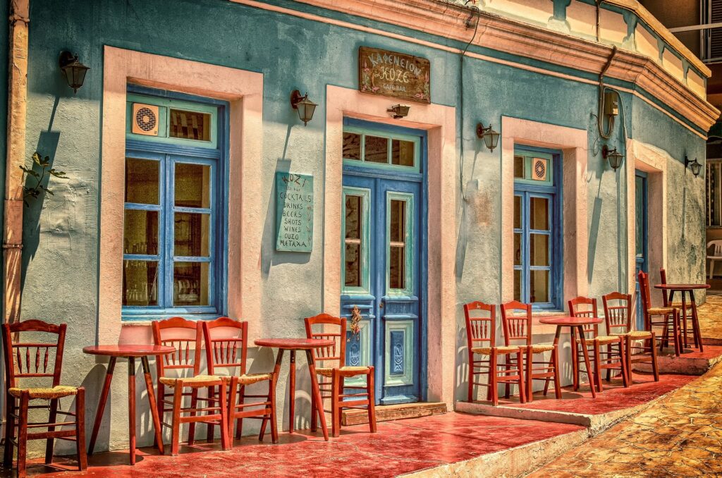 Immagine di Bar, Costruzione, Grecia. www.instagram.com/analogicus_shuttout/